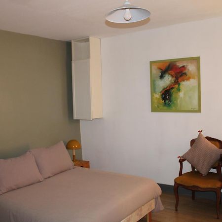 Agréable appartement P2 Centre ville au calme. Nimes Exterior foto